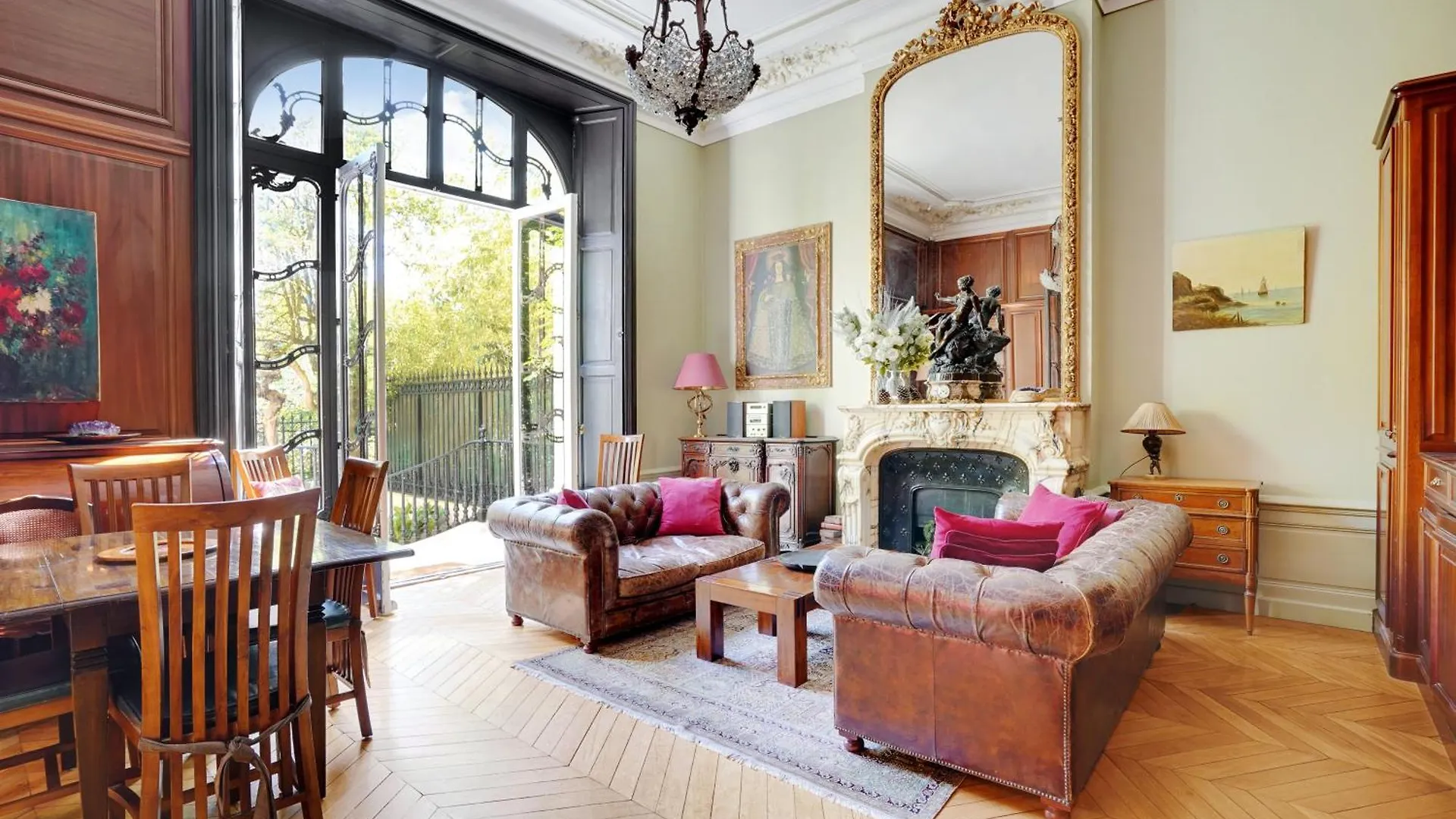 Ferienwohnung Ecrin Prive Au Parc Monceau Paris